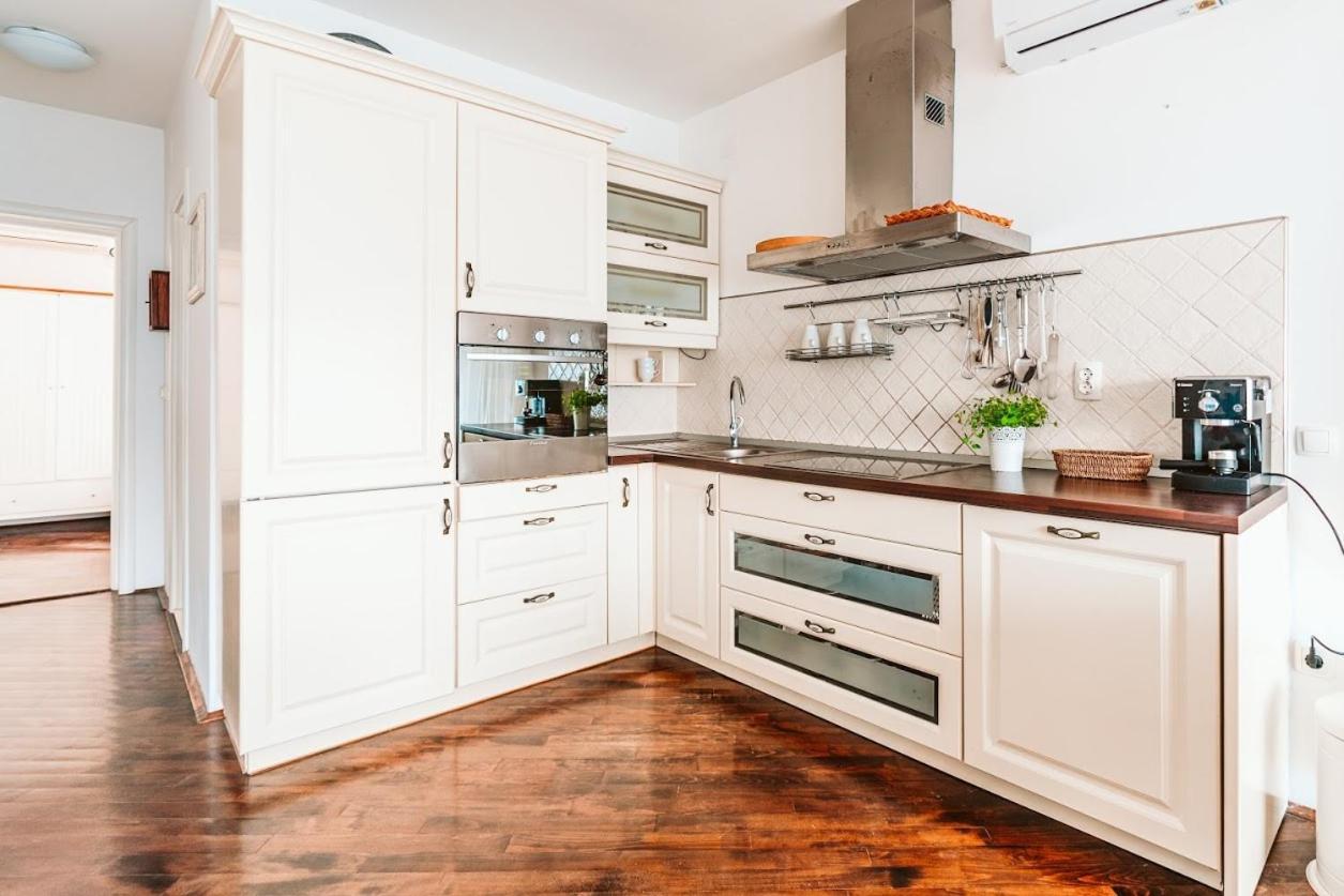 Sutivan Best Apartments Zewnętrze zdjęcie